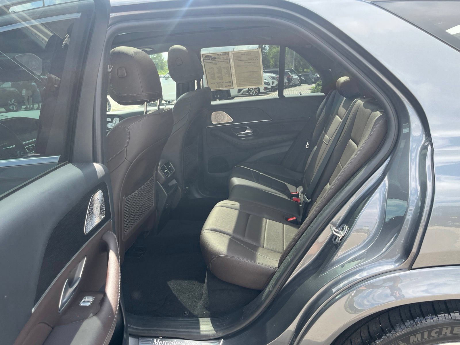Used 2023 Mercedes-Benz GLE 350 4MATIC w/ AMG Line Exterior image 35
