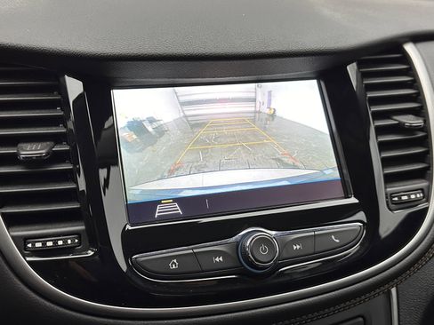 Used 2018 Chevrolet Trax LS image 19