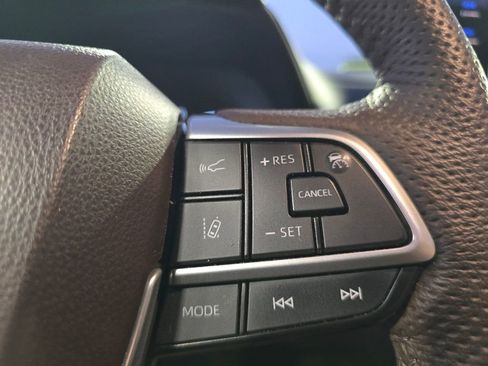 Used 2024 Toyota Sienna Platinum image 13