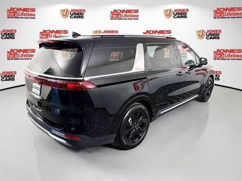 Used 2024 Kia Carnival SX FWD image 16