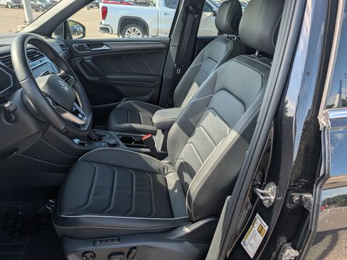 Used 2023 Volkswagen Tiguan SEL R-Line AWD/4WD image 21