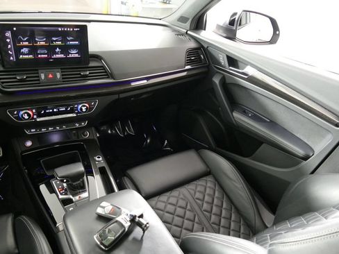 Used 2023 Audi SQ5 Prestige w/ Prestige Package AWD/4WD image 27