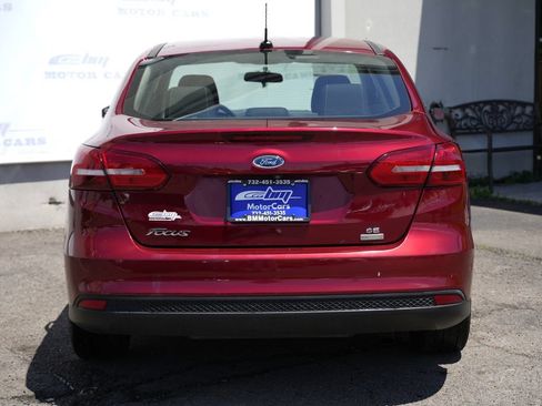 Used 2017 Ford Focus SE FWD image 6