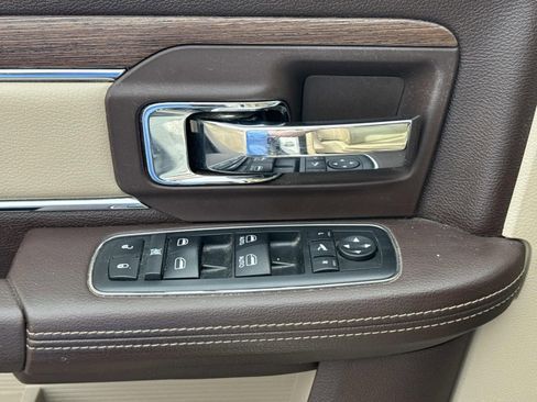 Used 2017 RAM 1500 Laramie w/ Convenience Group image 21