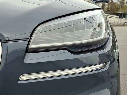 Certified 2022 Lincoln Aviator Reserve w/ Equipment Group 201A image 10