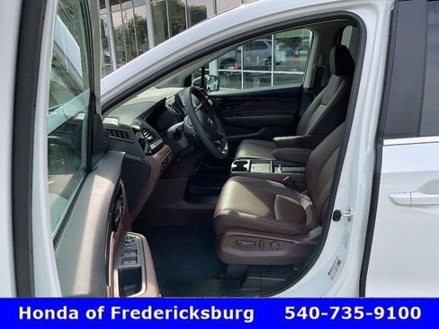 Certified 2026 Honda Odyssey Elite image 32