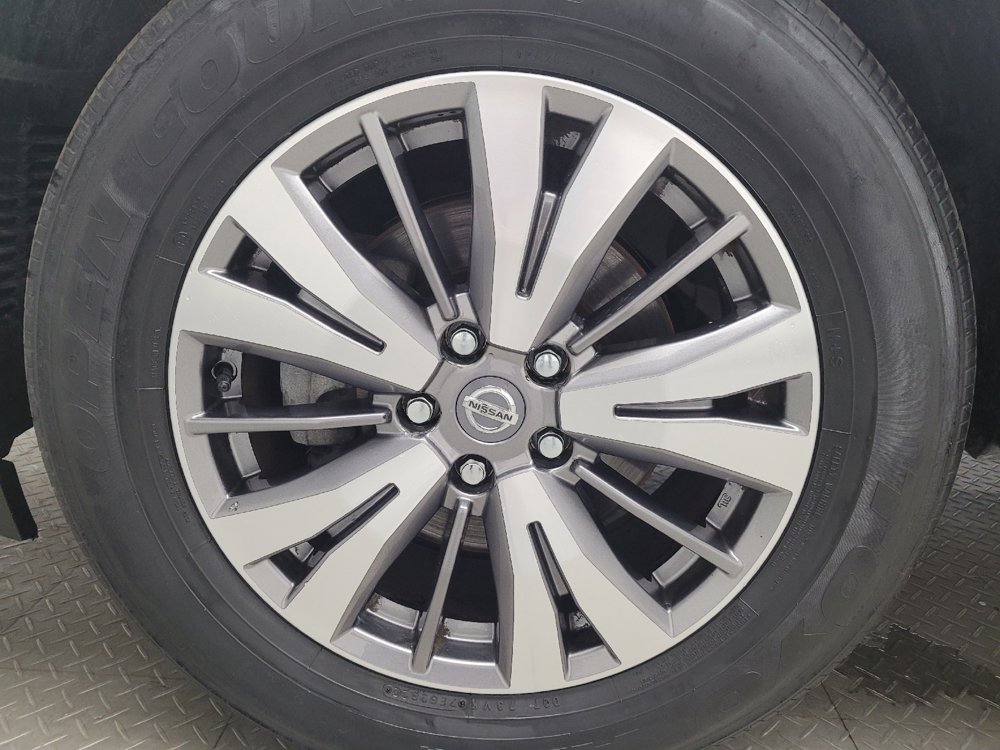 Used 2020 Nissan Pathfinder S FWD image 31