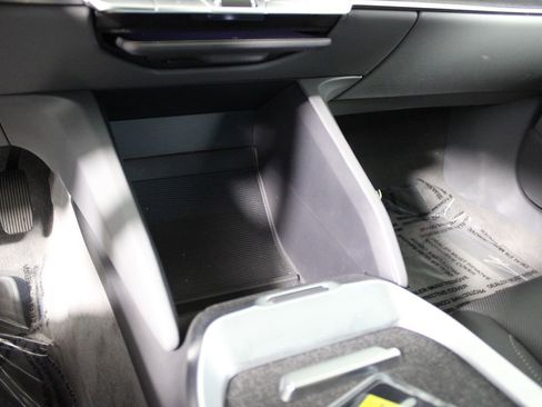 Used 2024 Lucid Air Pure image 28