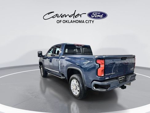 Used 2024 Chevrolet Silverado 2500 High Country w/ Technology Package AWD/4WD image 6