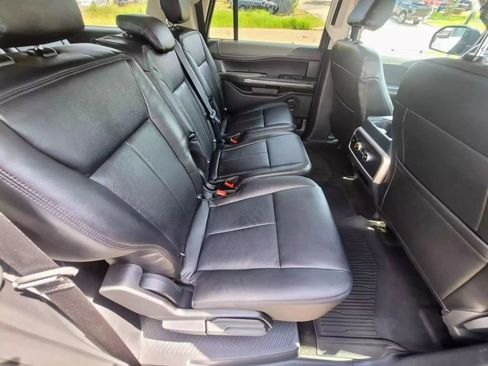 Used 2024 Ford Expedition Max XLT image 11