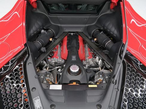 Used 2021 Ferrari SF90 Stradale AWD/4WD image 47