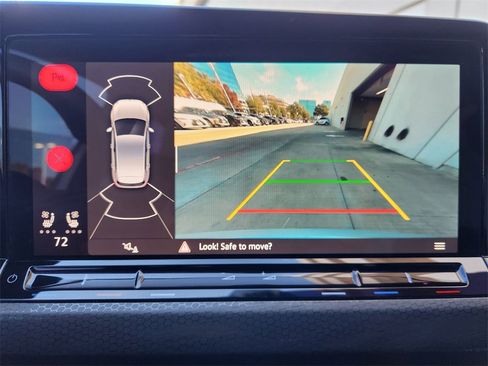 Used 2022 Volkswagen GTI SE image 17