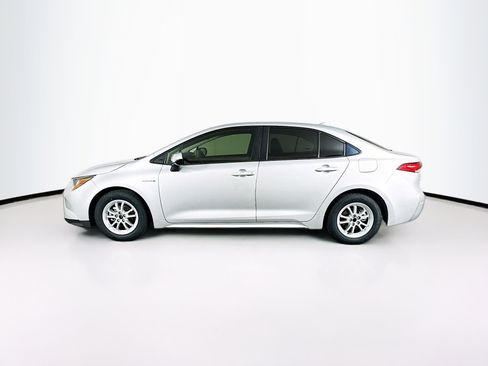 Used 2021 Toyota Corolla LE w/ Carpet Mat Package (TMS) FWD image 4