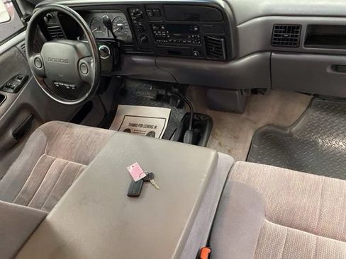 Used 1997 Dodge Ram 1500 Truck 4x4 Club Cab image 34