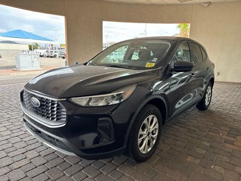 Certified 2025 Ford Escape Active AWD/4WD image 1