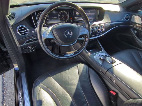Used 2015 Mercedes-Benz S 550 4MATIC Sedan image 16