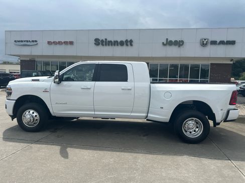 New 2026 RAM 3500 Laramie w/ Max Tow Package image 7