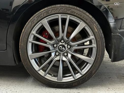 Used 2018 INFINITI Q50 Red Sport 400 w/ Sensory Package (Sport) RWD image 33