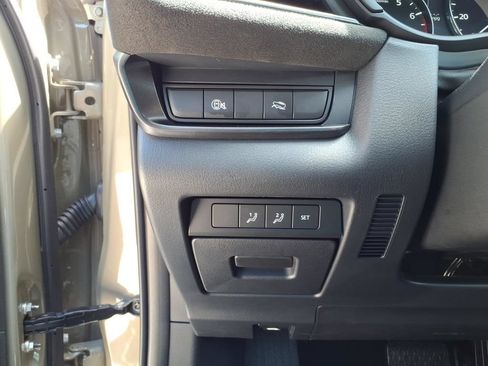 Certified 2025 MAZDA CX-30 Carbon AWD/4WD image 15