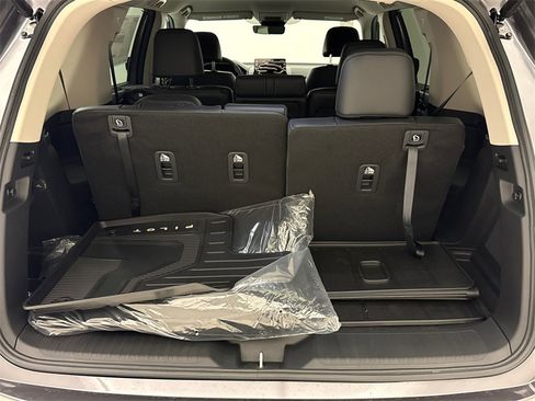 New 2025 Honda Pilot EX-L image 12