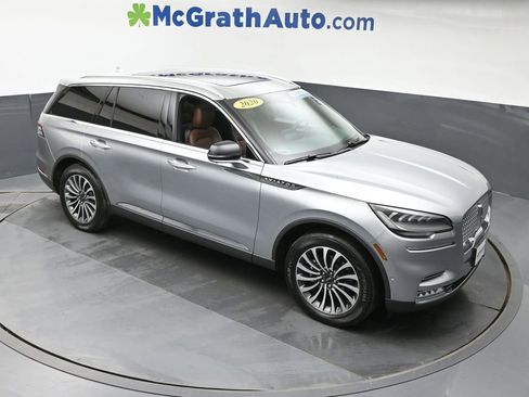 Used 2020 Lincoln Aviator Reserve w/ Equipment Group 201A image 3