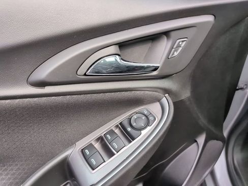 Used 2024 Chevrolet Malibu LT FWD image 24