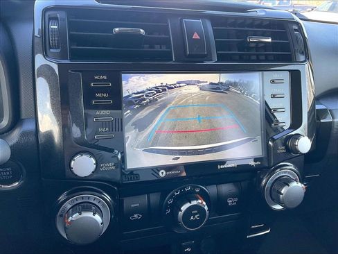 Used 2023 Toyota 4Runner TRD Off-Road image 18