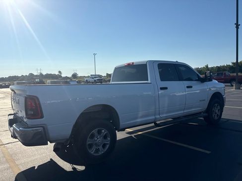 Used 2025 RAM 2500 Big Horn AWD/4WD image 12