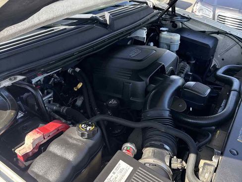 Used 2007 Cadillac Escalade ESV AWD w/ Information Package image 29