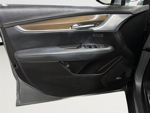 Used 2023 Cadillac XT5 Sportv w/ Platinum Package AWD/4WD image 7