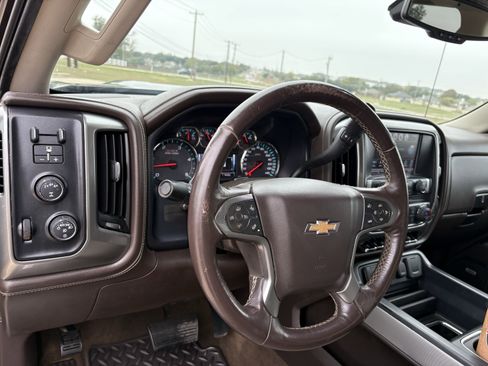 Used 2018 Chevrolet Silverado 2500 LTZ w/ Duramax Plus Package image 18