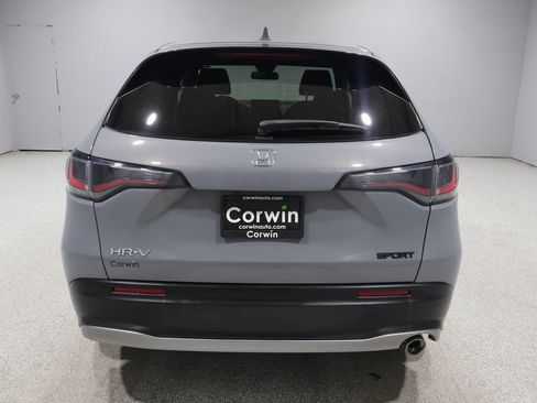 Used 2024 Honda HR-V Sport image 4