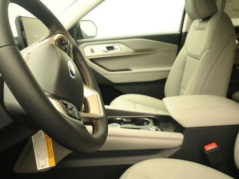 New 2026 Ford Explorer Active w/ Active Comfort Package AWD/4WD image 20