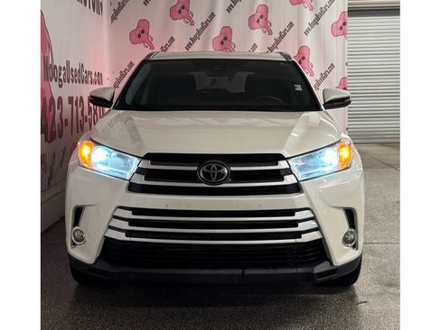Used 2019 Toyota Highlander XLE image 5