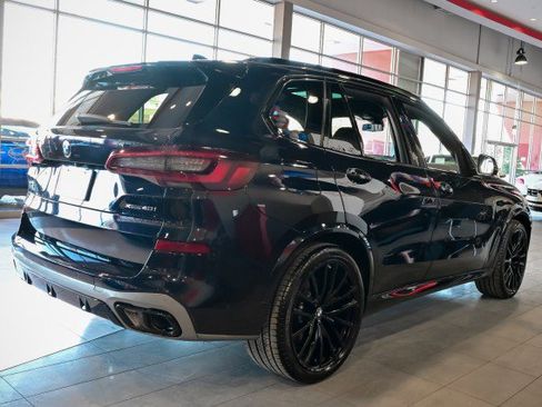 Used 2021 BMW X5 xDrive40i w/ M Sport Package image 5