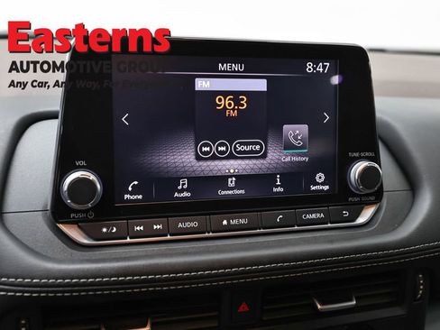 Used 2021 Nissan Rogue S AWD/4WD image 19