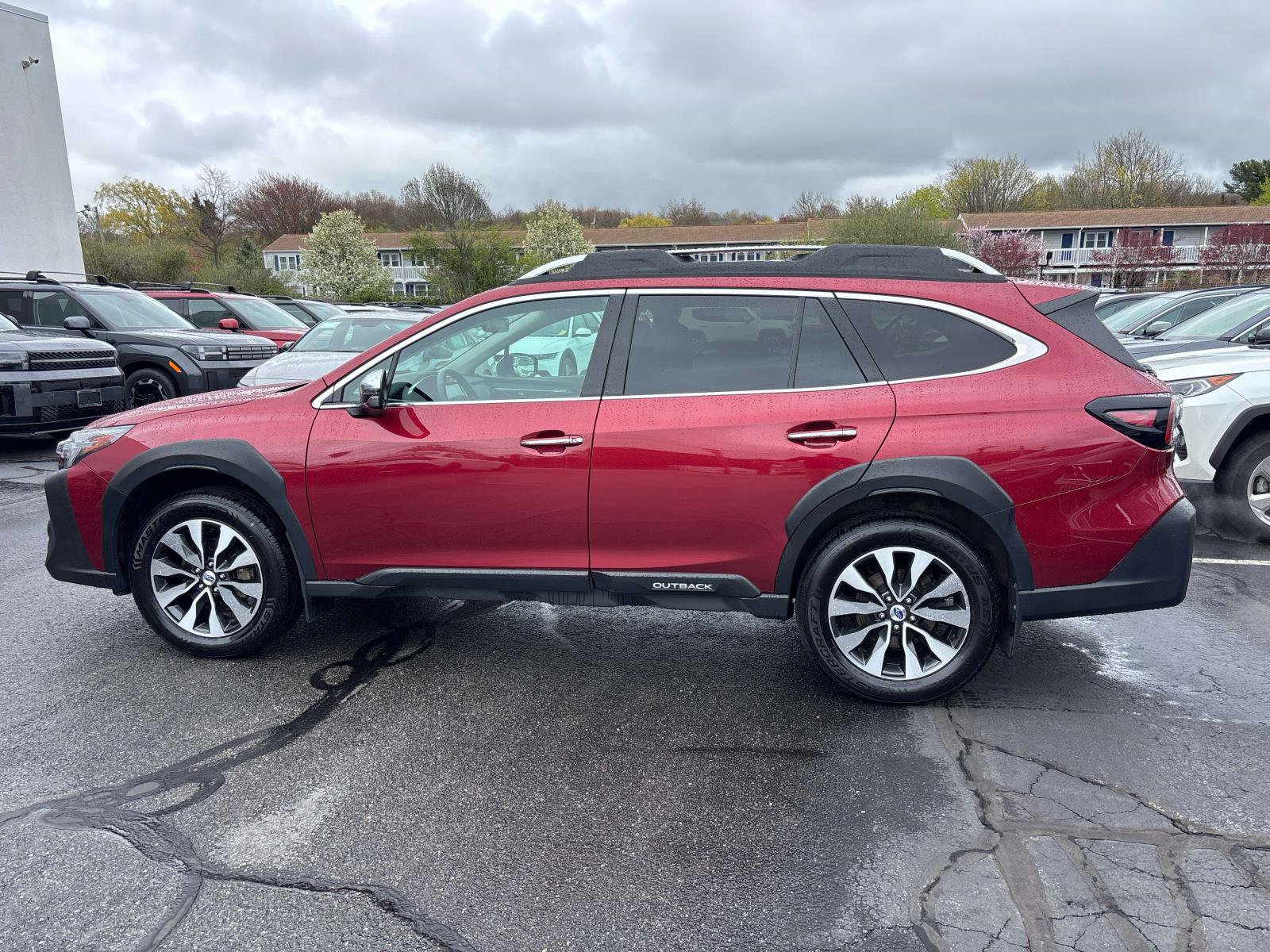 Used 2023 Subaru Outback Touring XT AWD/4WD image 2