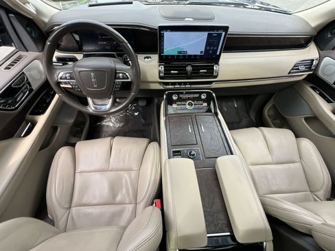 Used 2022 Lincoln Navigator L Reserve AWD/4WD image 13