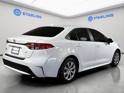 Used 2020 Toyota Corolla LE FWD image 10