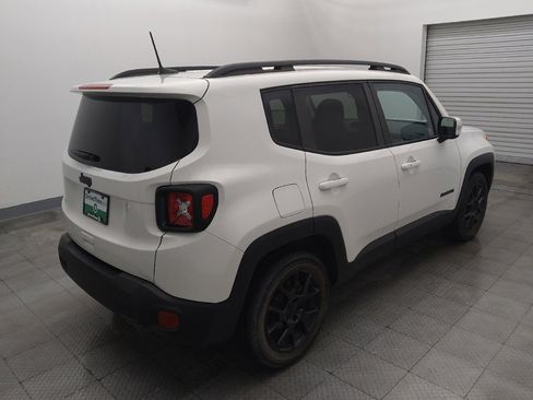 Used 2020 Jeep Renegade Altitude FWD image 9