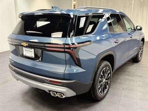 New 2026 Chevrolet Traverse LT w/ Sun and Wheel Package FWD image 7