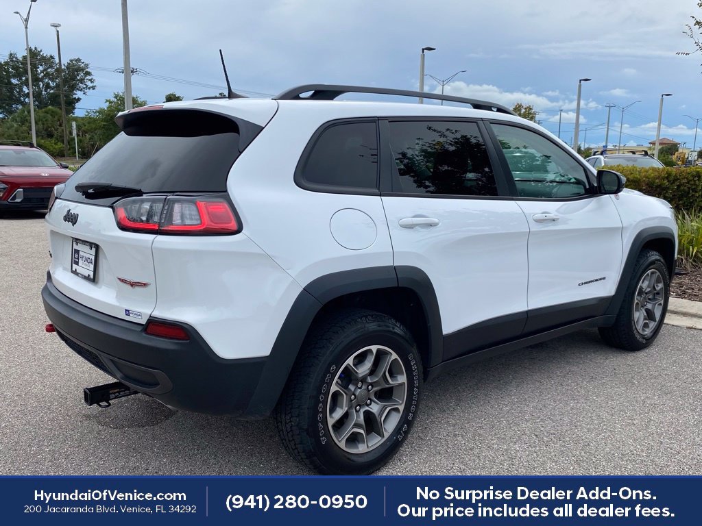 Used 2022 Jeep Cherokee Trailhawk w/ Premium Leather Package AWD/4WD image 11