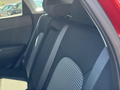 Used 2018 Hyundai Kona SEL FWD image 29