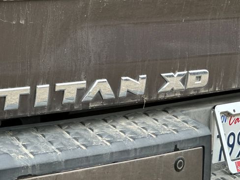 Used 2018 Nissan Titan Platinum Reserve w/ Platinum Utility Package image 15