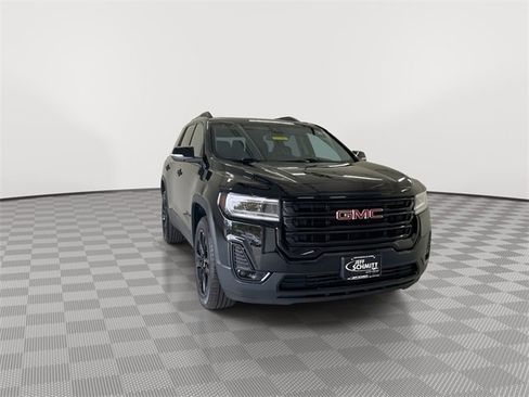 Certified 2023 GMC Acadia SLT w/ Elevation Edition image 3