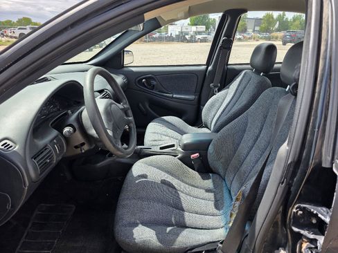 Used 2004 Chevrolet Cavalier Sedan w/ Sport Appearance Package FWD image 7
