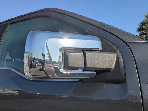 Used 2023 Ford F150 Platinum image 12