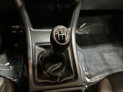 Used 2017 Subaru Crosstrek 2.0i Premium image 23