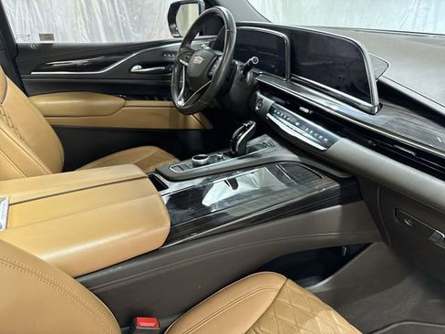 Certified 2021 Cadillac Escalade Premium Luxury w/ Driver Assist Tech Package AWD/4WD image 36