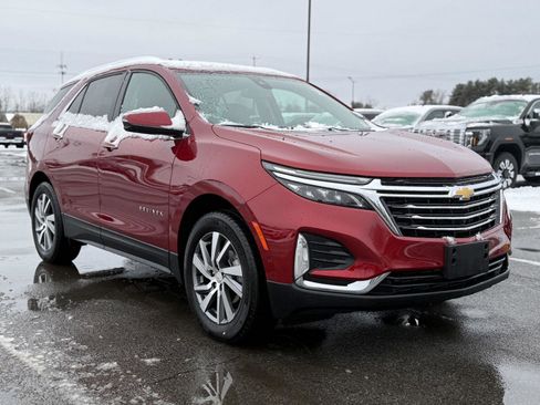 Certified 2024 Chevrolet Equinox Premier image 3
